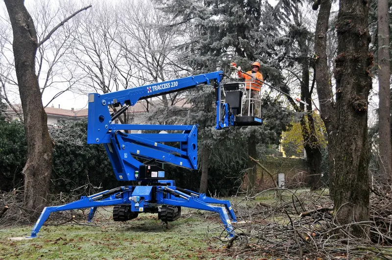 75-Foot Track-Mounted Spider Lift – All-Terrain Aerial Work Platform 1