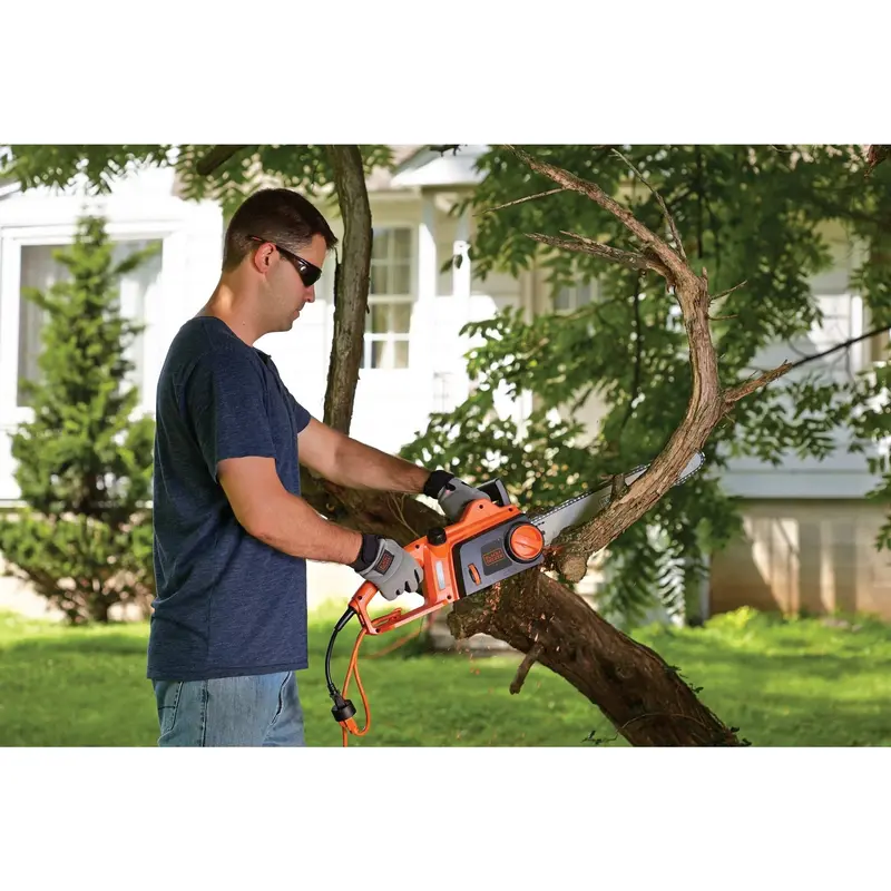 Black+Decker 12-Amp Electric Chainsaw 1